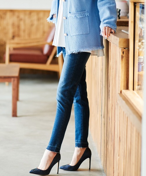 RANAN（ラナン）の「裾カットオフデザインスキニーデニム（デニムパンツ・レディース・オフホワイト/インディゴブルー/グレー・61/64/67/70/73）」の15枚目の写真