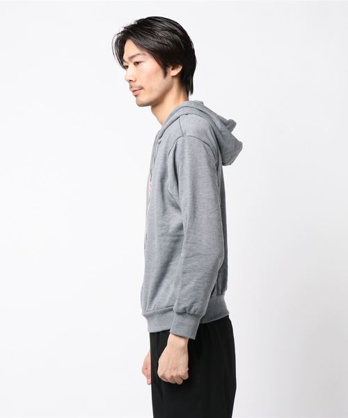 STYLEBLOCK（スタイルブロック）の「裏毛サーフ2ラインボックスロゴプリントスウェットパーカー（パーカー・メンズ・ベージュ系その他/ホワイト系その他4/ブラック系その他4/ブラック系その他5/グレー系その他4/グレー系その他5/ベージュ系その他2/ベージュ/ネイビー/ブルー系その他2/ブルー系その他/ホワイト/グレー系その他3/ブラック/ホワイト系その他/グレー/ブラック系その他/グレー系その他・M/L/LL）」の19枚目の写真