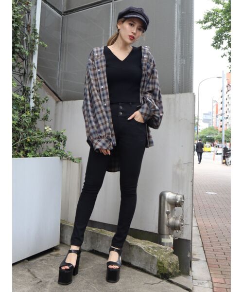 EMODA（エモダ）の「【ELDER】FIXハイウエストデニム（デニムパンツ・レディース・ブラック/インディゴブルー/ブルー/グレー・SMALL/MEDIUM/X-SMALL）」の9枚目の写真