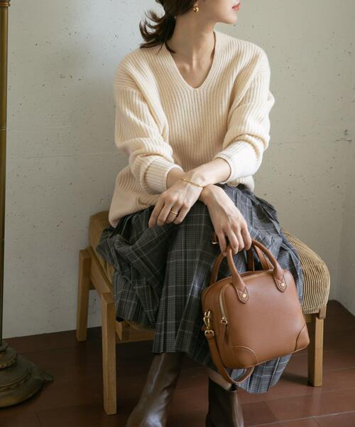 URBAN RESEARCH DOORS（アーバンリサーチドアーズ）の「ハミルトンウール畦Vネックニット∴（ニット/セーター・レディース・ブラウン/グリーン/アイボリー・ONE）」の8枚目の写真