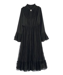 axes femme（アクシーズファム）の「カメオブローチ付ワンピース