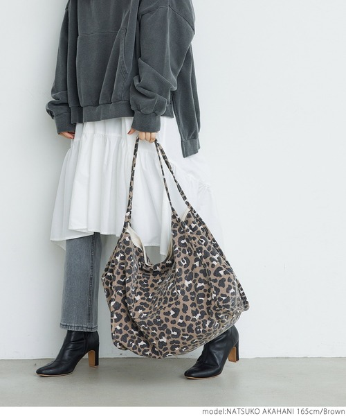 coca（coca）（コカ）の「レオパード柄キャンバス地トートバッグ（トートバッグ・レディース・ベージュ/ブラウン・ONE SIZE）」の7枚目の写真