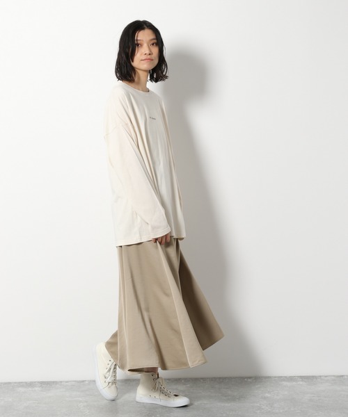 LAKOLE（ラコレ）の「レタリングプリントロングTシャツ / LAKOLE（Tシャツ/カットソー・レディース・スモーク/モカ/ライトブラウン/オフホワイト・SMALL/MEDIUM）」の10枚目の写真