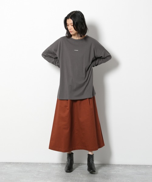 LAKOLE（ラコレ）の「レタリングプリントロングTシャツ / LAKOLE（Tシャツ/カットソー・レディース・スモーク/モカ/ライトブラウン/オフホワイト・SMALL/MEDIUM）」の12枚目の写真