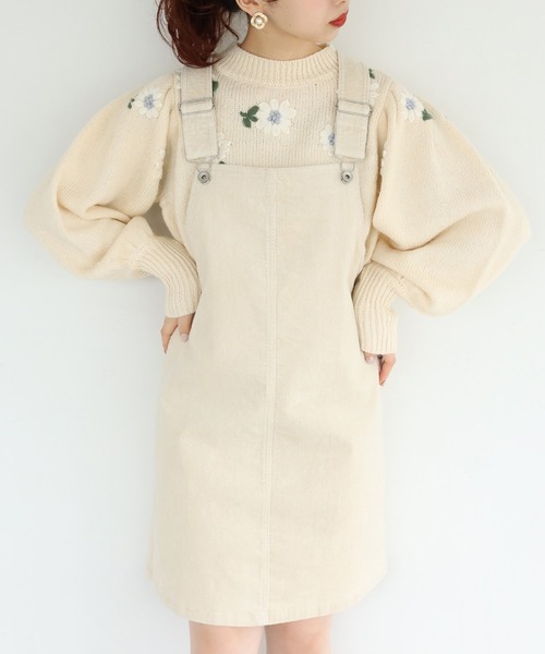 one after another NICE CLAUP（ワンアフターアナザーナイスクラップ）の「フラワー刺繍ニット（ニット/セーター・レディース・ブラック/ベージュ/アイボリー・FREE）」の4枚目の写真