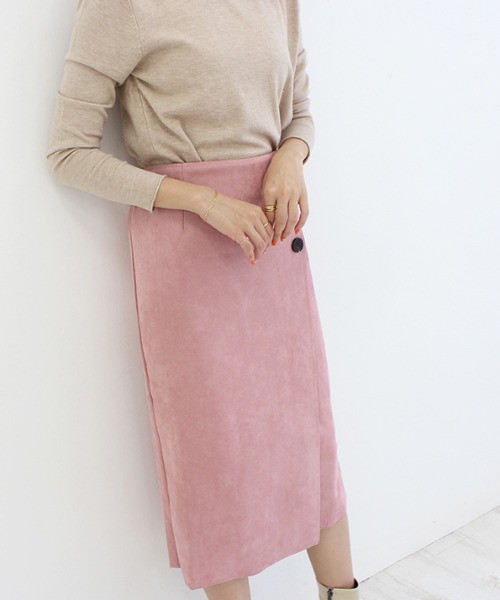 MODE ROBE（モードローブ）の「スウェードボタンスカート（スカート・レディース・ベージュ/カーキ/キャメル/ピンク・S/M）」の12枚目の写真