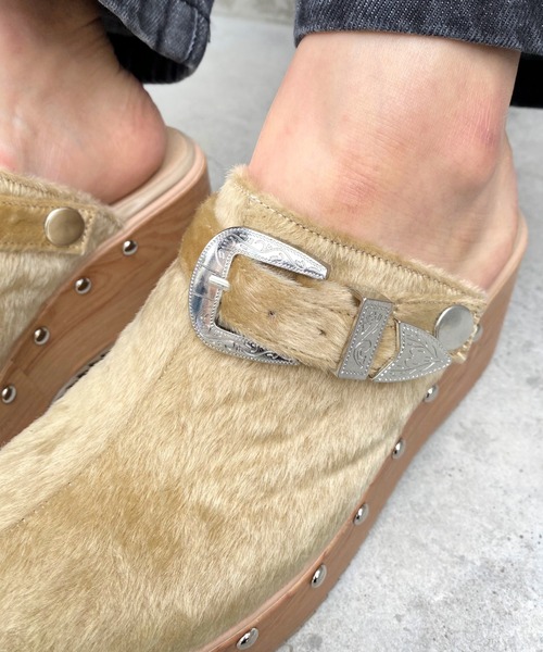 WHO'S WHO gallery（フーズフーギャラリー）の「バックルサボ（サンダル・レディース・ブラック/ベージュ/ライトベージュ/キャメル/サックスブルー・MEDIUM/LARGE）」の20枚目の写真