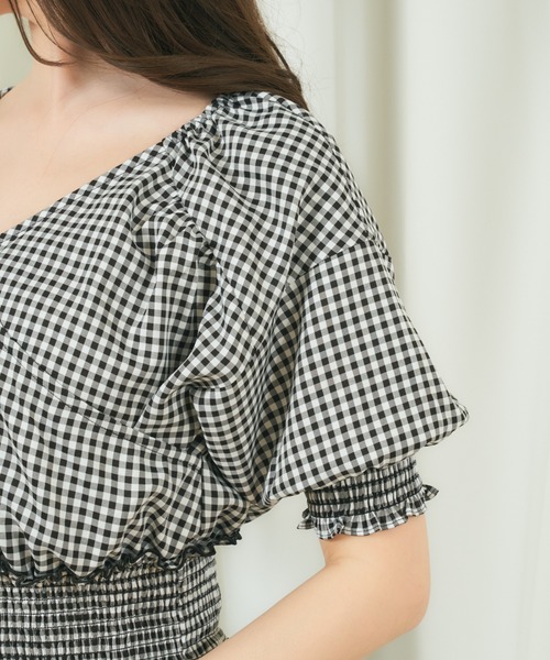 MIIA(ミーア)の「オフショルシャーリングマキシワンピース(ワンピース・レディース・オフホワイト/ブルー/チェック・FREE)」の5枚目の写真