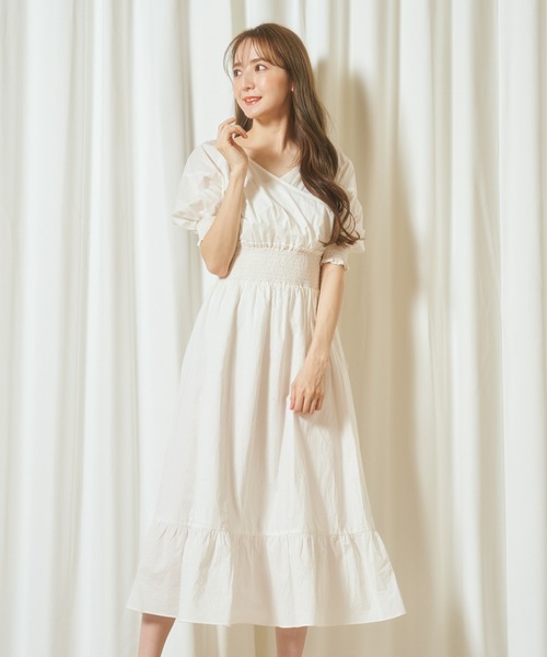 MIIA(ミーア)の「オフショルシャーリングマキシワンピース(ワンピース・レディース・オフホワイト/ブルー/チェック・FREE)」の21枚目の写真