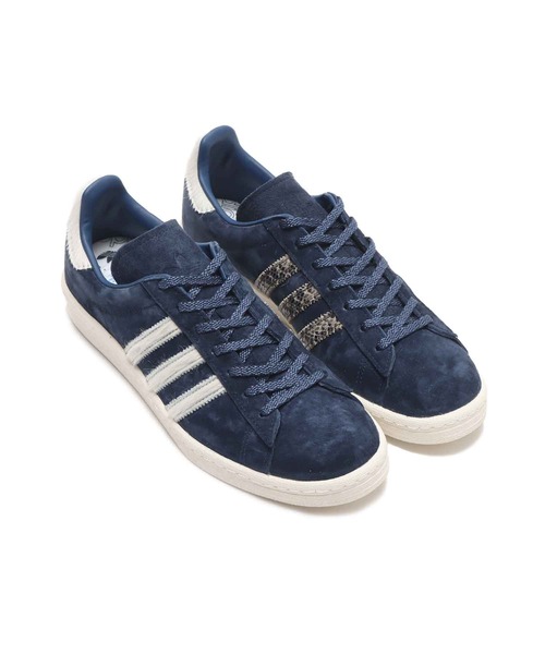 adidas（アディダス）の「adidas CAMPUS 80s / アディダス キャンパス 80s（スニーカー・メンズ・ブラック/ネイビー・25.5cm/23.5cm/25.0cm/28.0cm/26.0cm/23.0cm/26.5cm/24.5cm/22.0cm/27.0cm/22.5cm/24.0cm/28.5cm/27.5cm）」の3枚目の写真