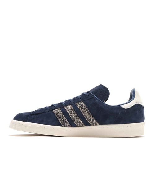 adidas（アディダス）の「adidas CAMPUS 80s / アディダス キャンパス 80s（スニーカー・メンズ・ブラック/ネイビー・25.5cm/23.5cm/25.0cm/28.0cm/26.0cm/23.0cm/26.5cm/24.5cm/22.0cm/27.0cm/22.5cm/24.0cm/28.5cm/27.5cm）」の6枚目の写真