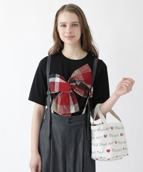 BLUE LABEL CRESTBRIDGE(ブルーレーベルクレストブリッジ)の「CBハートロゴプリント巾着ミニトートバック(トートバッグ・レディース・オフホワイト/ブラック・FREE)」の8枚目の写真