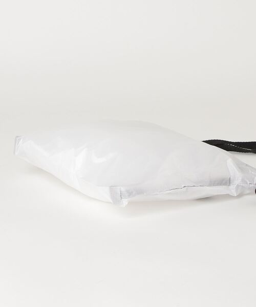 United Athle（ユナイテッドアスレ）の「United Athle/ライトナイロン 2WAY サコッシュ（ボディバッグ/ウエストポーチ・メンズ・ブラック/ホワイト・ONESIZE）」の4枚目の写真