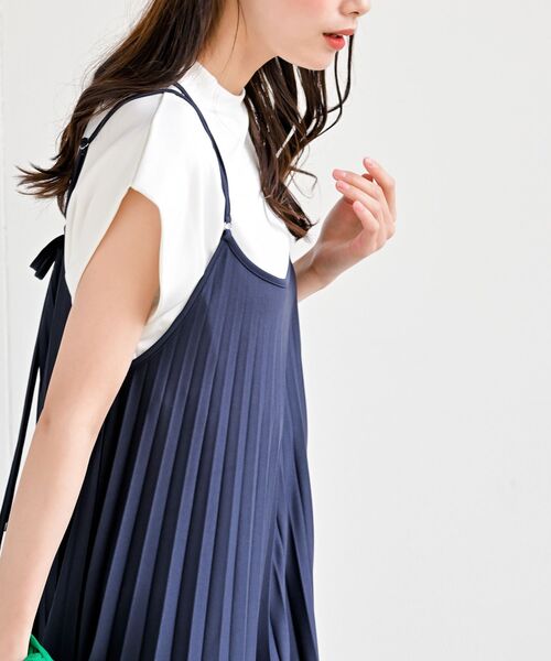 rps（アールピーエス）の「プリーツキャミワンピース（ワンピース・レディース・ブラック/ベージュ/カーキ/モカ/ミント/グレイッシュベージュ/ネイビー/チャコールグレー/ダークグリーン/ブルー・M/フリー）」の21枚目の写真