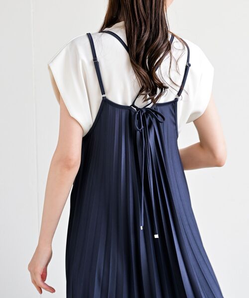 rps（アールピーエス）の「プリーツキャミワンピース（ワンピース・レディース・ブラック/ベージュ/カーキ/モカ/ミント/グレイッシュベージュ/ネイビー/チャコールグレー/ダークグリーン/ブルー・M/フリー）」の20枚目の写真