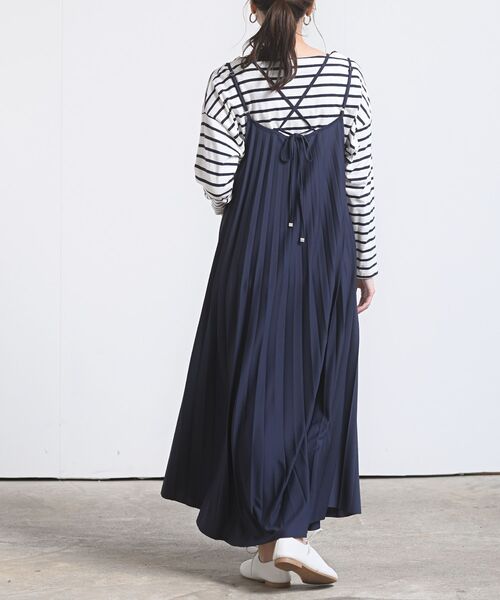 rps（アールピーエス）の「プリーツキャミワンピース（ワンピース・レディース・ブラック/ベージュ/カーキ/モカ/ミント/グレイッシュベージュ/ネイビー/チャコールグレー/ダークグリーン/ブルー・M/フリー）」の14枚目の写真