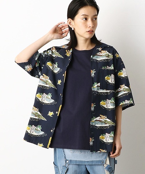 Purple&Yellow（パープルアンドイエロー）の「リゾート柄　アロハシャツ（シャツ/ブラウス・メンズ・ネイビー/サックスブルー・SMALL/MEDIUM/LARGE/X-LARGE）」の7枚目の写真