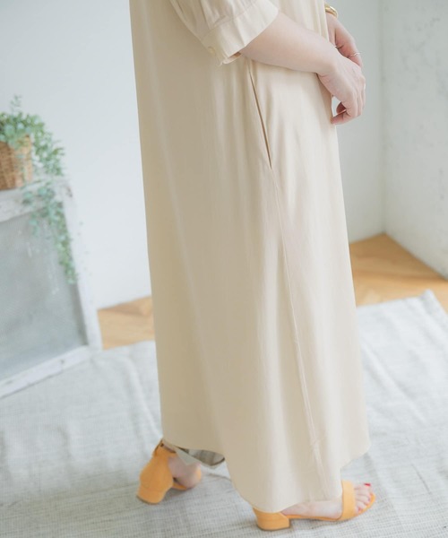 ITEMS URBANRESEARCH（アイテムズ アーバンリサーチ）の「オープンカラーシャツワンピース（シャツワンピース・レディース・ライトブルー/チャコールグレー/アイボリー・FREE）」の4枚目の写真