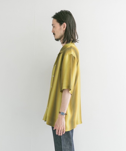 URBAN RESEARCH(アーバンリサーチ)の「COSEI グラデーションプリント ショートスリーブ シャツ(シャツ/ブラウス・メンズ・イエロー/ブルー・2/3)」の7枚目の写真