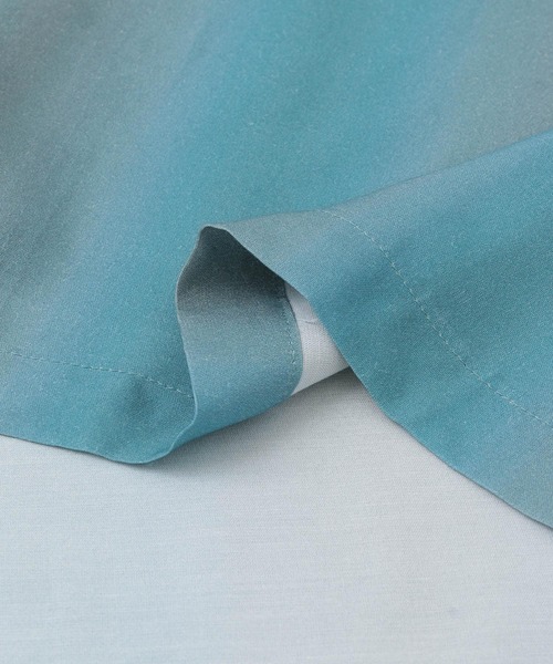 URBAN RESEARCH(アーバンリサーチ)の「COSEI グラデーションプリント ショートスリーブ シャツ(シャツ/ブラウス・メンズ・イエロー/ブルー・2/3)」の15枚目の写真