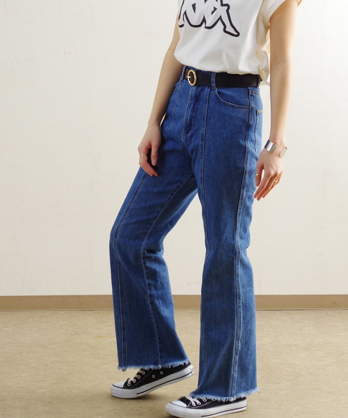 Fizz（フィズ）の「【Fizz/フィズ】　センターシームデニムフレアパンツ（デニムパンツ・レディース・ライトブルー/オフホワイト/ブルー・M）」の4枚目の写真