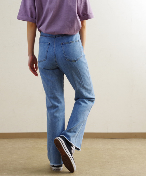 Fizz（フィズ）の「【Fizz/フィズ】　センターシームデニムフレアパンツ（デニムパンツ・レディース・ライトブルー/オフホワイト/ブルー・M）」の15枚目の写真