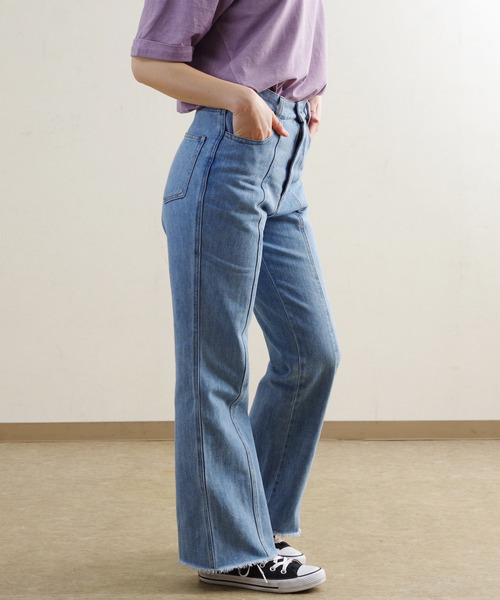 Fizz（フィズ）の「【Fizz/フィズ】　センターシームデニムフレアパンツ（デニムパンツ・レディース・ライトブルー/オフホワイト/ブルー・M）」の16枚目の写真