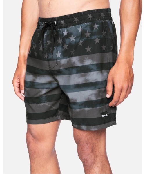 Hurley (ハーレー)の「M INDEPENDENCE VOLLEY 17" / ハーレー 水着 サーフトランクス ボードショーツ(水着・メンズ・ホワイト系その他/ブラック系その他/ダークグリーン・SMALL/MEDIUM/LARGE/X-LARGE)」の2枚目の写真