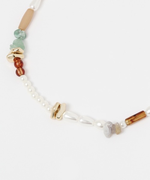 LOWRYS FARM（ローリーズファーム）の「マンテルビーズパールネックレス　219051（ネックレス・レディース・シルバー/マルチ/ブラック系その他・FREE）」の8枚目の写真