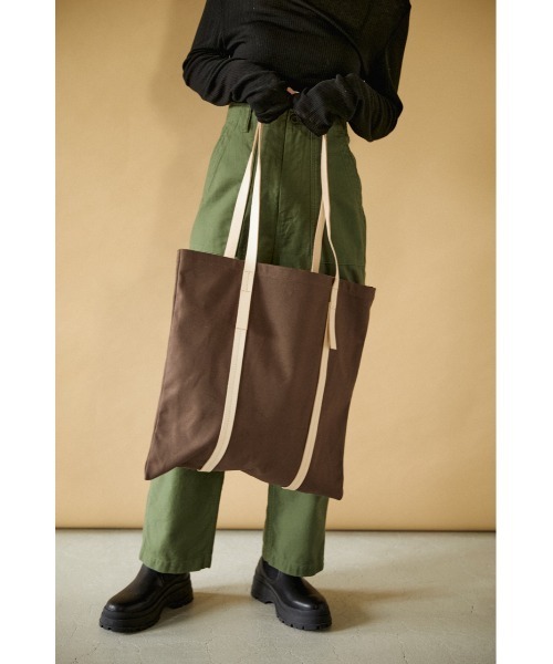 BLACK BY MOUSSY（ブラックバイマウジー）の「【WEB限定】long shoulder tote bag（ロングショルダートートバッグ）（トートバッグ・レディース・ベージュ/ブラウン・FREE）」の14枚目の写真
