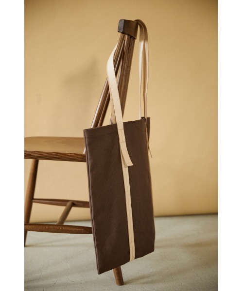 BLACK BY MOUSSY（ブラックバイマウジー）の「【WEB限定】long shoulder tote bag（ロングショルダートートバッグ）（トートバッグ・レディース・ベージュ/ブラウン・FREE）」の10枚目の写真