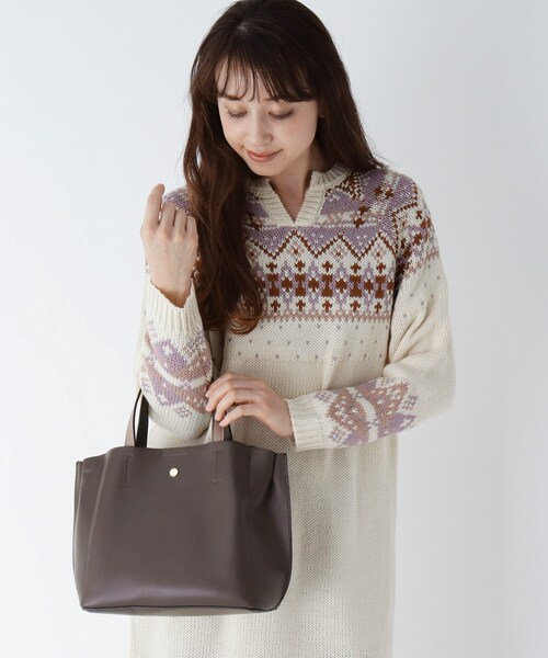 one'sterrace（ワンズテラス）の「【かるいかばん】Legato Largo 軽量　フェイクレザー2WAYトートバッグ（トートバッグ・レディース・グリーン/ブラウン系・99）」の3枚目の写真