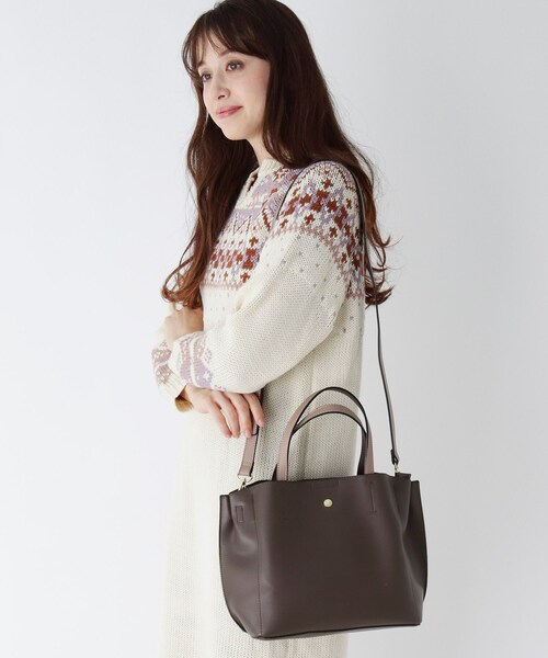 one'sterrace（ワンズテラス）の「【かるいかばん】Legato Largo 軽量　フェイクレザー2WAYトートバッグ（トートバッグ・レディース・グリーン/ブラウン系・99）」の4枚目の写真