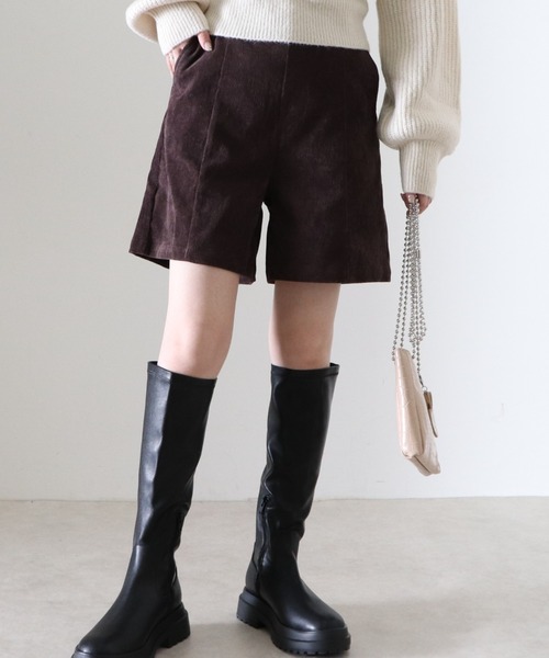 Cheek（チーク）の「コーデュロイハイウエストショートパンツ（その他パンツ・レディース・ブラック/ブラウン/ベージュ・MEDIUM）」の3枚目の写真