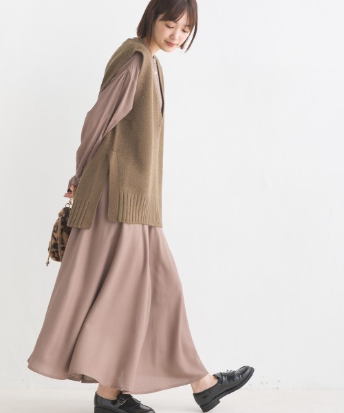 OMNES（オムネス）の「アクリルウール Vネックニットベスト（ベスト・レディース・ブラック/アイボリー/モカ・FREE）」の19枚目の写真