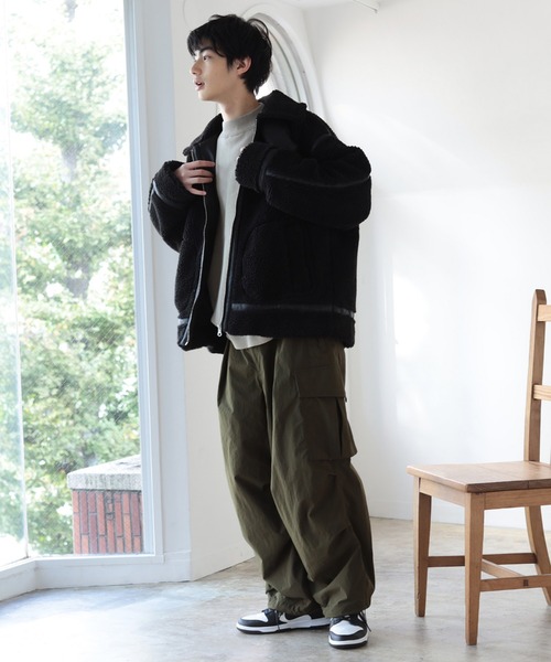 BeAMS DOT（ビームスドット）の「【WEB限定】BeAMS DOT / B-3 ボアブルゾン（ブルゾン・メンズ・ブラック/オフホワイト・MEDIUM/LARGE）」の15枚目の写真