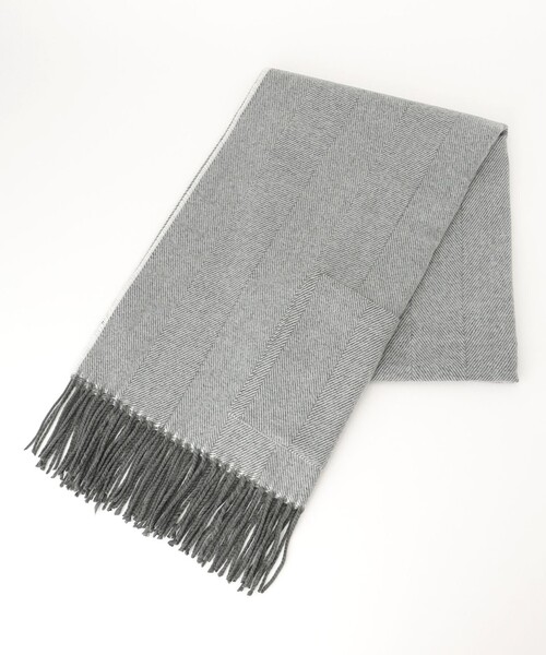 ANY（エニィ）の「【洗える】ヘリンボンポケット付大判 ショール（ストール/ショール・レディース・ライトグレー系/ブラック系・F）」の5枚目の写真