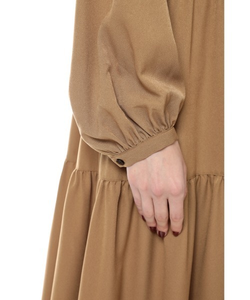 【22SS】可愛い♡サカイ レオパード プリーツシャツワンピース シェルボタン 22SS】可愛い♡サカイ レオパード プリーツシャツワンピース