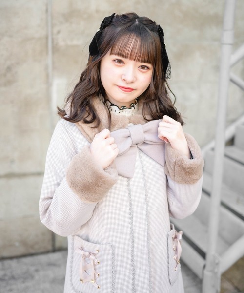 ROJITA ファー付きビッグリボンAラインコート ROJITA（ロジータ）の「ファー付きビッグリボンAラインコート