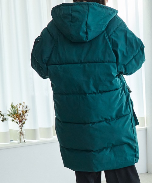 ECRIRE（エクリール）の「ｽﾀﾝﾄﾞｶﾗｰﾗｸﾞﾗﾝｽﾘｰﾌﾞﾊﾟﾌｺｰﾄ（その他アウター・レディース・ブラック/グリーン/アイボリー・M）」の16枚目の写真