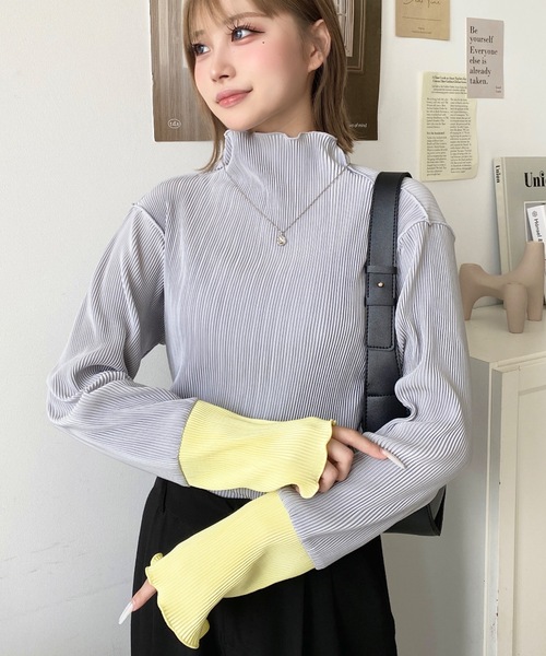 moment+（モーメントプラス）の「【累計販売枚数4万枚突破！】マットサテンプリーツ 袖配色ハイネックメロープルオーバー（Tシャツ/カットソー・レディース・ブラック/ピンク/ターコイズブルー/アイボリー/グレイッシュベージュ/ブラウン/グレー系その他/ベージュ系その他/ブラック系その他/ホワイト系その他/グレー/チャコールグレー・M/L）」の17枚目の写真