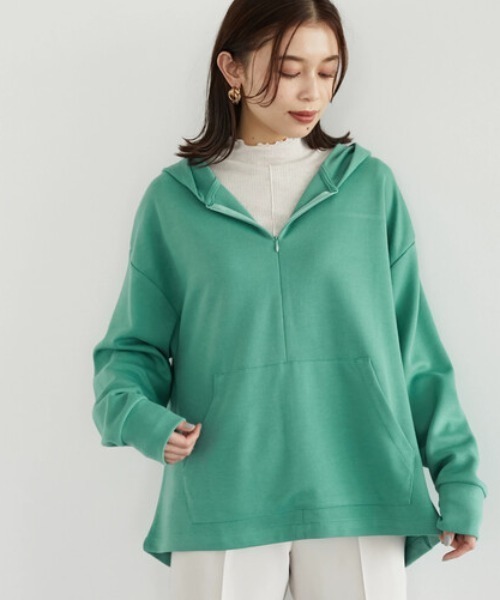 Green Parks(グリーンパークス)の「ハーフZipプルオーバー*(パーカー・レディース・サックスブルー/グリーン/ライトベージュ・FREE)」の1枚目の写真