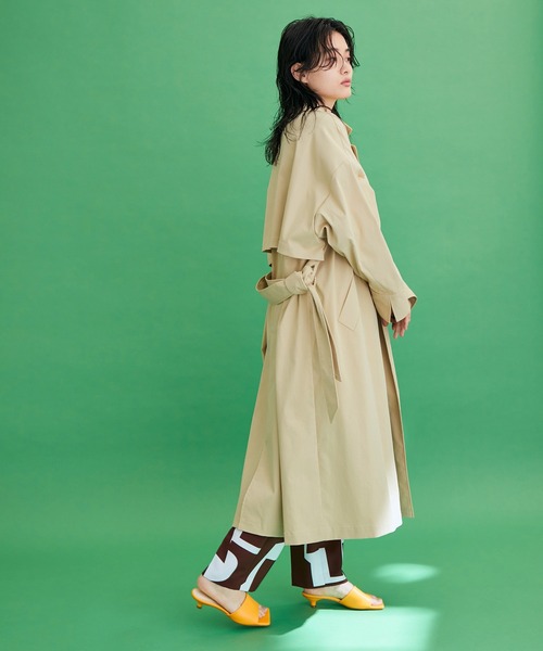 ADAM ET ROPE'（アダムエロペ）の「リラックストレンチコート（トレンチコート・レディース・グレー/ベージュ・FREE）」の5枚目の写真