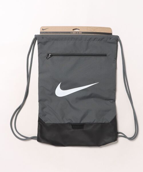 Nike グレー リュック・バックパック Nike グレー リュック・バックパック - メルカリ