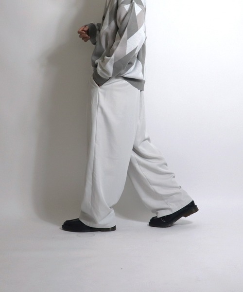 Confirm（コンファーム）の「タックルーズワイドパンツ【Confirm】（スラックス・メンズ・ブラック/ダークブルー/アッシュブラウン/オフホワイト/アイボリー/ブラウン/グリーン/ブラック系その他・L/M）」の20枚目の写真