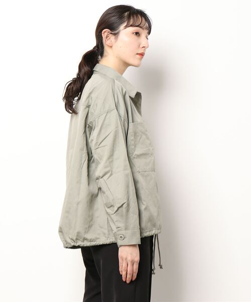 Samansa Mos2 blue（サマンサモスモスブルー）の「シャツブルゾン（ブルゾン・レディース・オフホワイト/カーキ/ブルー・ﾌﾘ-）」の4枚目の写真