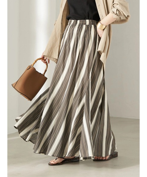 earth music&ecology（アースミュージックアンドエコロジー）の「マルチストライプフレアスカート（スカート・レディース・チャコールグレー/サックスブルー/アイボリー・FREE）」の8枚目の写真