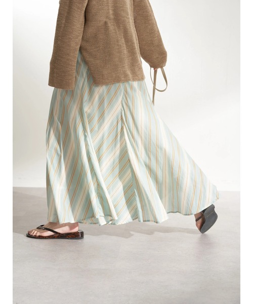 earth music&ecology（アースミュージックアンドエコロジー）の「マルチストライプフレアスカート（スカート・レディース・チャコールグレー/サックスブルー/アイボリー・FREE）」の19枚目の写真