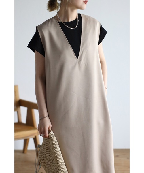 Bonjour Sagan（ボンジュールサガン）の「Vネックジャンパースカート（ジャンパースカート・レディース・クリーム/ベージュ・FREE）」の4枚目の写真