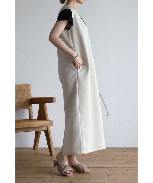 Bonjour Sagan（ボンジュールサガン）の「Vネックジャンパースカート（ジャンパースカート・レディース・クリーム/ベージュ・FREE）」の11枚目の写真